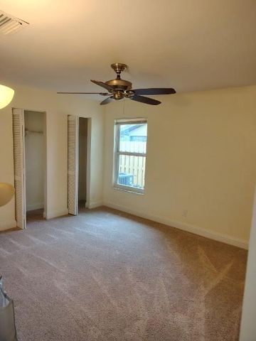 4811 Dorchester Mews, Haverhill, FL 33415