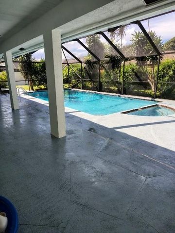 4811 Dorchester Mews, Haverhill, FL 33415