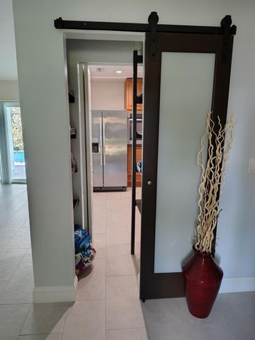 4811 Dorchester Mews, Haverhill, FL 33415