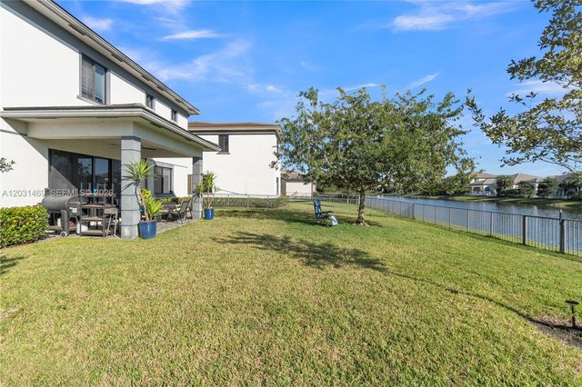 10890 Shore St, Parkland, FL 33076