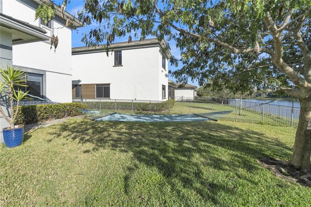 10890 Shore St, Parkland, FL 33076