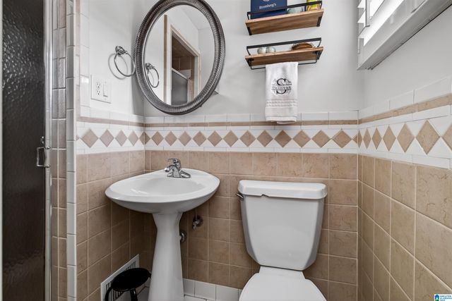 1221 58TH STREET S, Birmingham, AL 35222