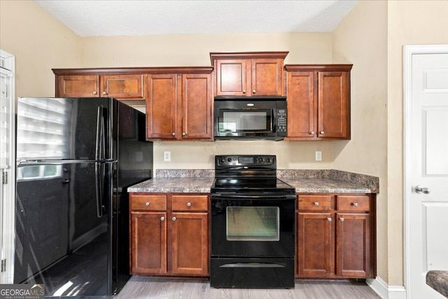 215 Hallie Lane, Macon, GA 31211