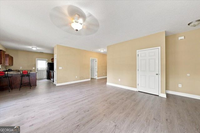 215 Hallie Lane, Macon, GA 31211