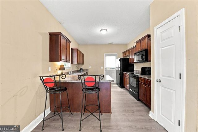 215 Hallie Lane, Macon, GA 31211