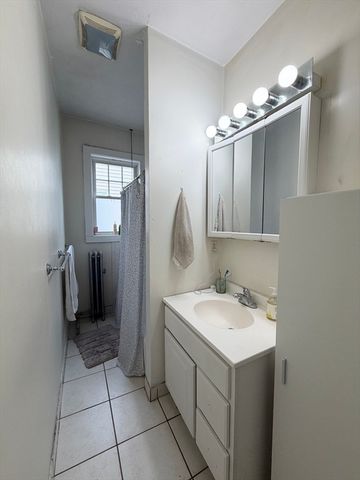 361 Washington St 3R, Cambridge, MA 02139