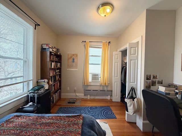 361 Washington St 3R, Cambridge, MA 02139