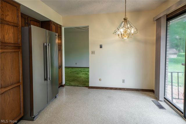 2421 Fairview Road, Uniontown, OH 44685
