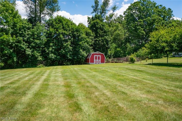 2421 Fairview Road, Uniontown, OH 44685
