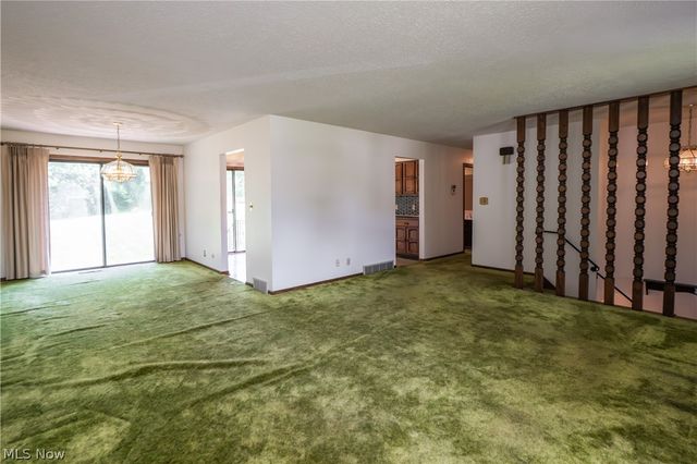 2421 Fairview Road, Uniontown, OH 44685