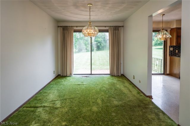 2421 Fairview Road, Uniontown, OH 44685