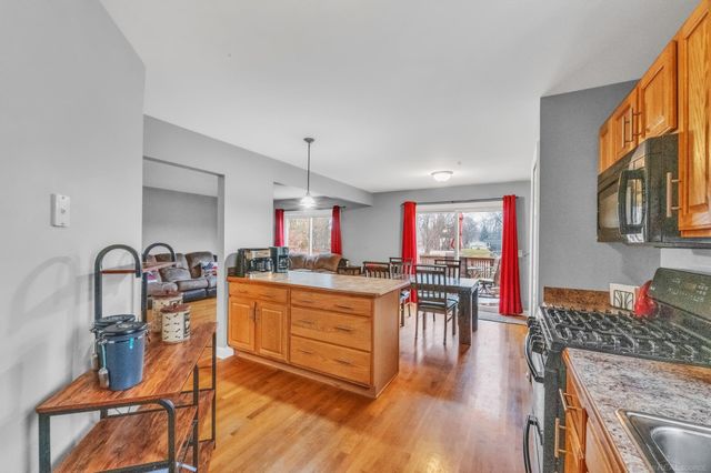 817 Baird Street, Holly, MI 48442