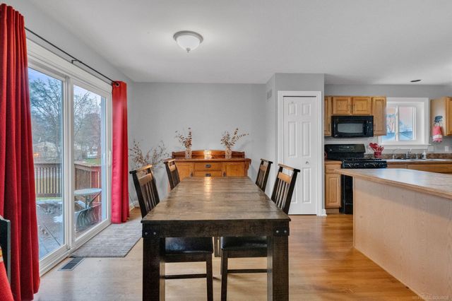 817 Baird Street, Holly, MI 48442