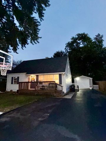 3609 Saint Joseph Place, Hobart, IN 46342