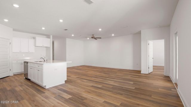 585 Hancock Way, Panama City Beach, FL 32413