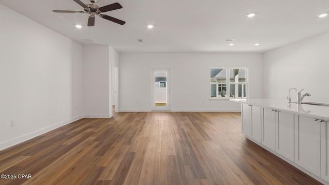585 Hancock Way, Panama City Beach, FL 32413