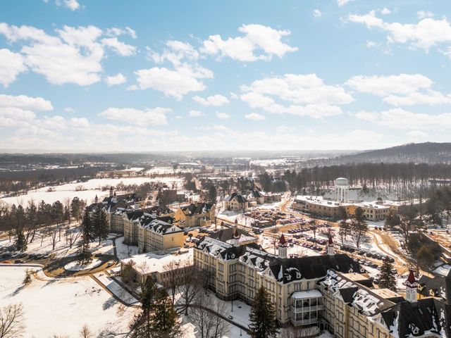 800 Cottageview Drive, Traverse City, MI 49684