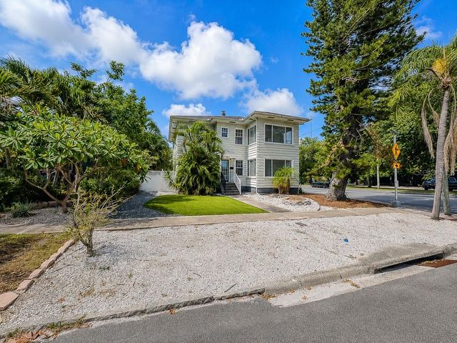 400 20TH STREET N, St Petersburg, FL 33713
