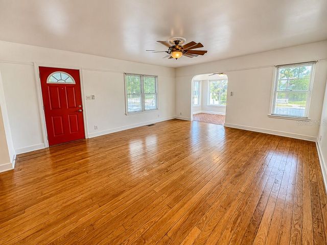 400 20TH STREET N, St Petersburg, FL 33713