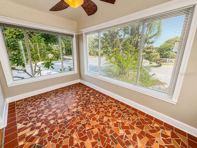 400 20TH STREET N, St Petersburg, FL 33713