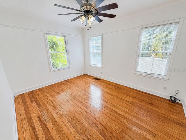 400 20TH STREET N, St Petersburg, FL 33713