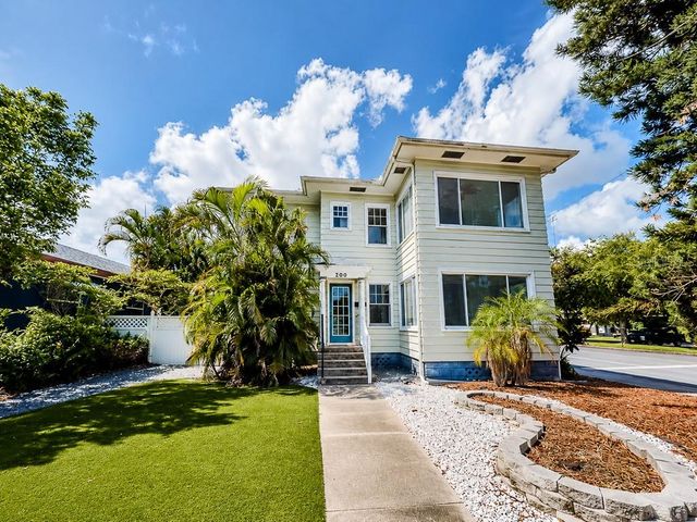 400 20TH STREET N, St Petersburg, FL 33713