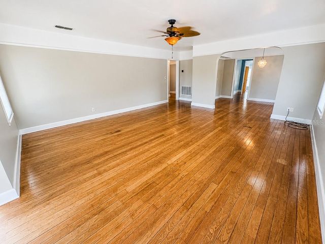 400 20TH STREET N, St Petersburg, FL 33713