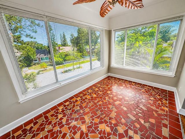 400 20TH STREET N, St Petersburg, FL 33713
