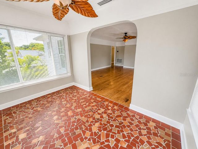 400 20TH STREET N, St Petersburg, FL 33713