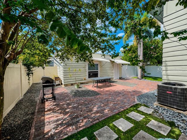 400 20TH STREET N, St Petersburg, FL 33713