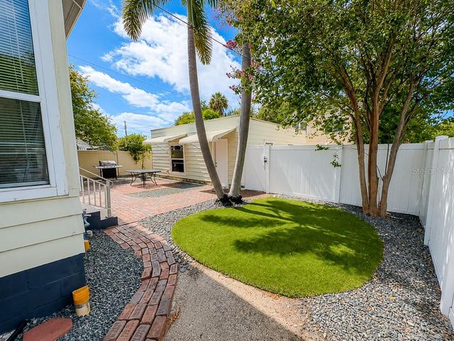 400 20TH STREET N, St Petersburg, FL 33713