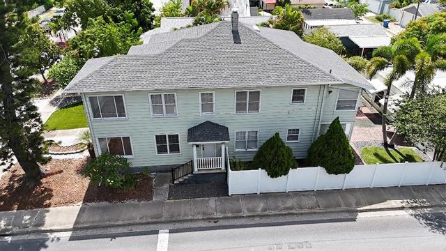 400 20TH STREET N, St Petersburg, FL 33713