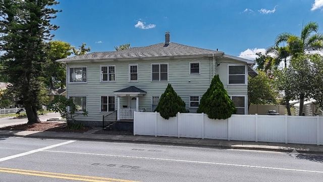 400 20TH STREET N, St Petersburg, FL 33713