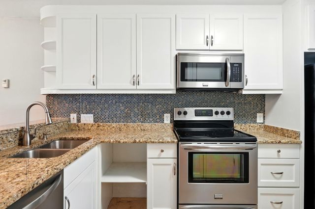 2918 Ranch Road 620 N C115, Austin, TX 78734