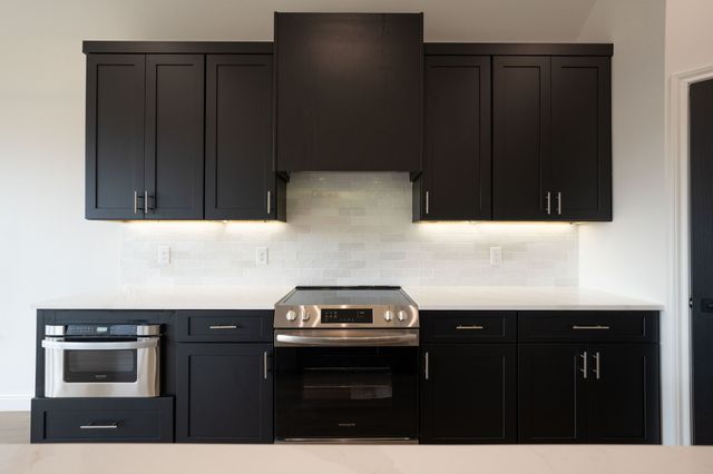 598 E Woodell Drive, Glenn Heights, TX 75154