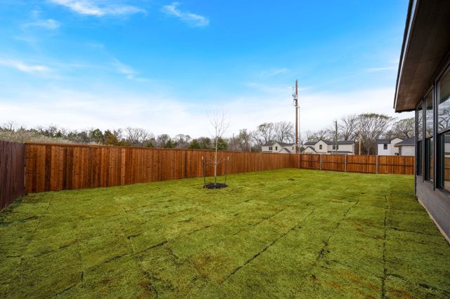 598 E Woodell Drive, Glenn Heights, TX 75154