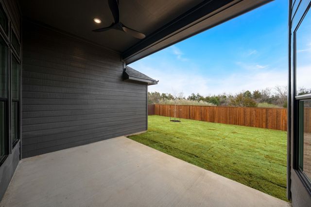 598 E Woodell Drive, Glenn Heights, TX 75154