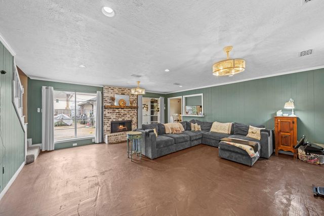 8131 Brinkworth Lane, Houston, TX 77070