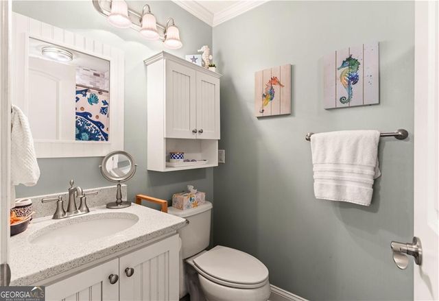 1035 Beachview Drive APT 201, St. Simons, GA 31522