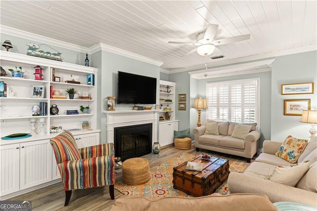 1035 Beachview Drive APT 201, St. Simons, GA 31522