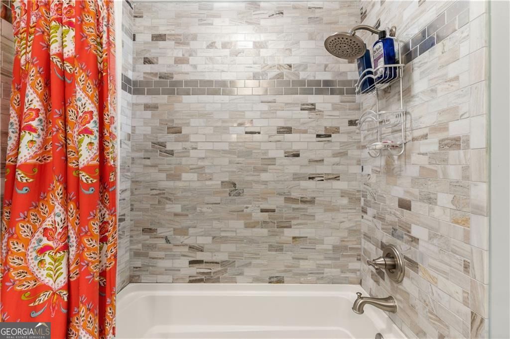 1035 Beachview Drive APT 201, St. Simons, GA 31522