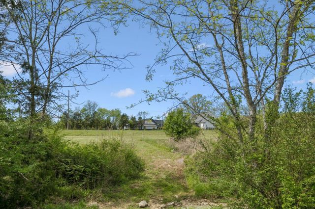4615 Hartsville Pike, Lebanon, TN 37087