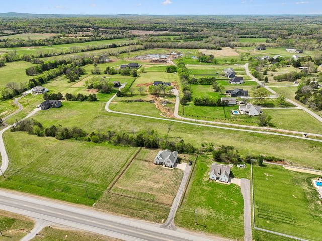 4615 Hartsville Pike, Lebanon, TN 37087