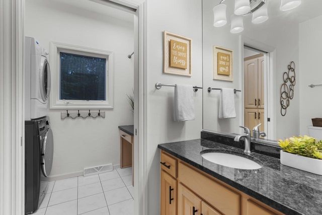 4544 CROOKED CREEK LANE, Hobart, WI 54155
