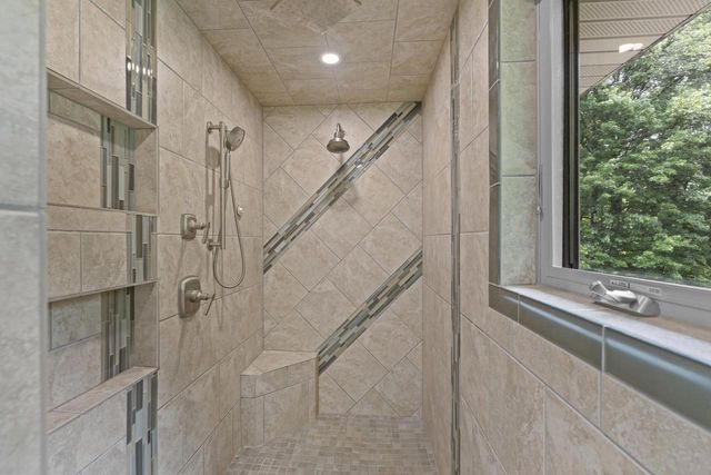 4544 CROOKED CREEK LANE, Hobart, WI 54155