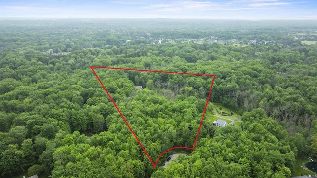 4544 CROOKED CREEK LANE, Hobart, WI 54155