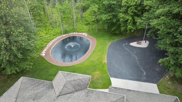 4544 CROOKED CREEK LANE, Hobart, WI 54155