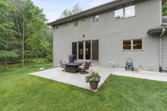 4544 CROOKED CREEK LANE, Hobart, WI 54155