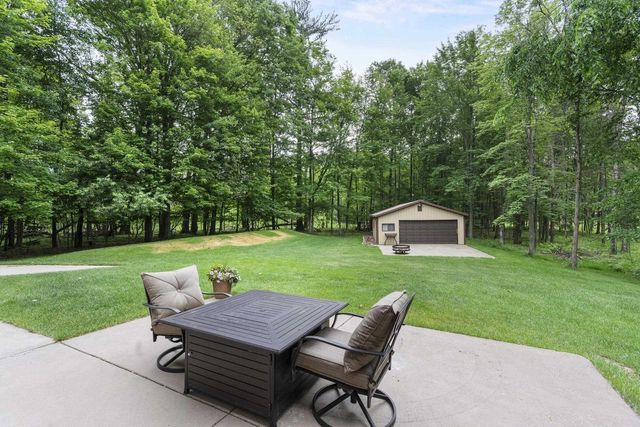4544 CROOKED CREEK LANE, Hobart, WI 54155