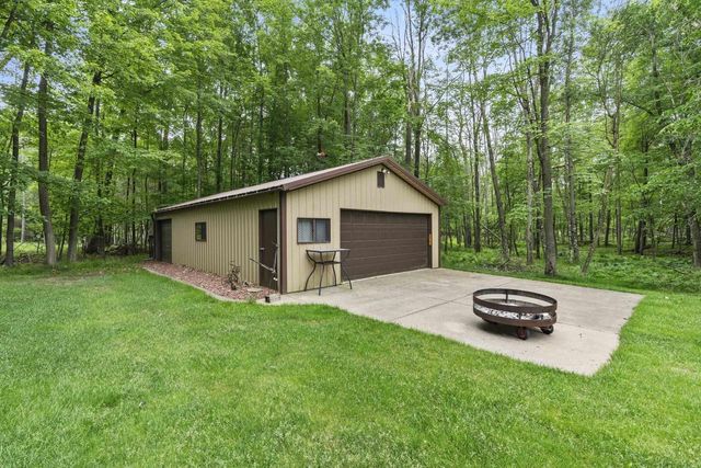 4544 CROOKED CREEK LANE, Hobart, WI 54155